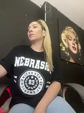 viktoria davis  online show from 1, 3, 2026