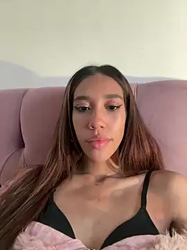Snapshot of zoe_storm chatting on 18, 1, 2025 zoe storm online show from 18, 1, 2025