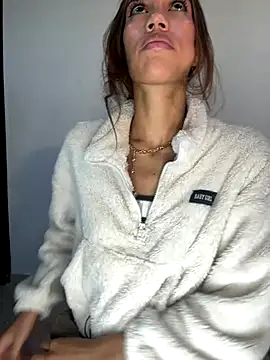 Snapshot of zoe_storm chatting on 25, 9, 2025 zoe storm online show from 25, 9, 2025