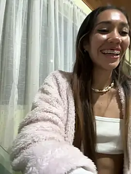 Snapshot of zoe_storm chatting on 4, 6, 2026 zoe storm online show from 4, 6, 2026