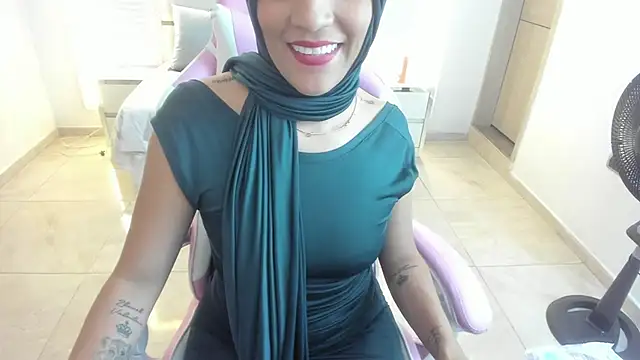 Zulema hamdi online show from 21, 1, 2025