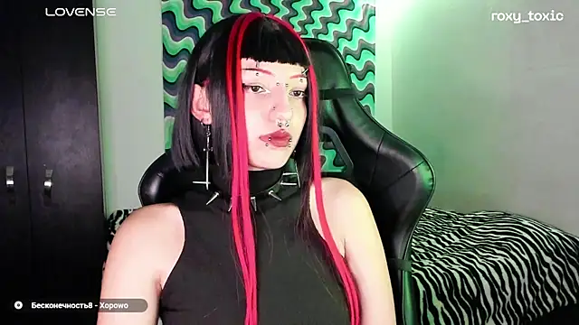 roxy toxic online show from 6, 3, 2025