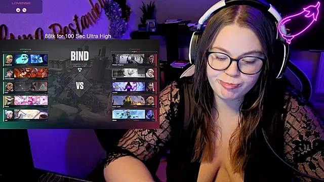 EveBaker04 online show from 23, 10, 2025