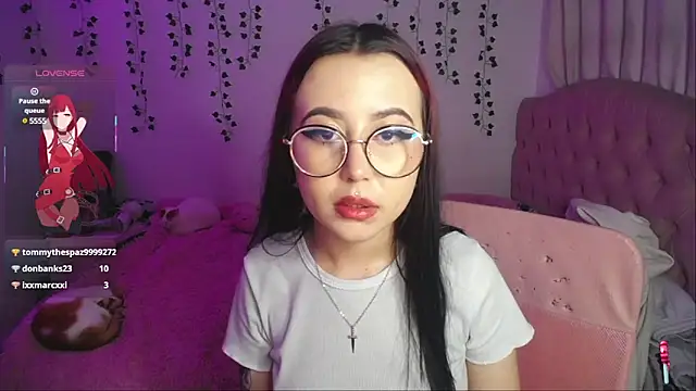 Snapshot of _codeline chatting on 12, 3, 2025 codeline online show from 12, 3, 2025