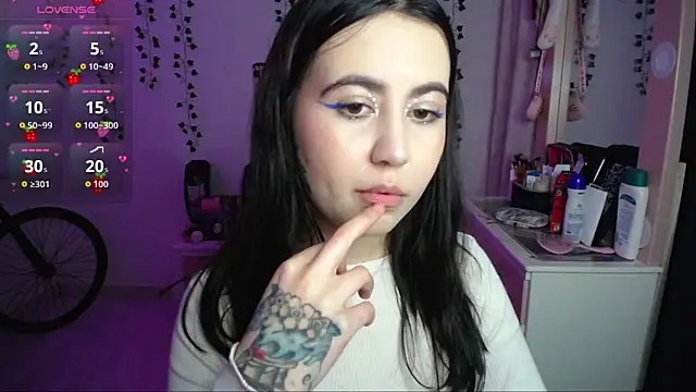 Snapshot of _codeline chatting on 1, 12, 2025 codeline online show from 1, 12, 2025