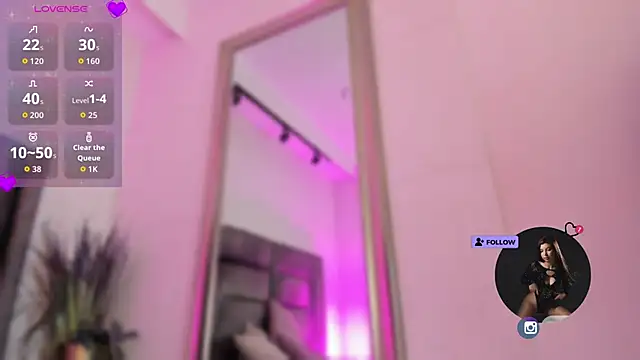 Snapshot of DannaJhonson1 chatting on 2, 3, 2026 DannaJhonson1 online show from 2, 3, 2026