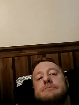 Snapshot of biggzee6 chatting on 9, 9, 2025 biggzee6 online show from 9, 9, 2025