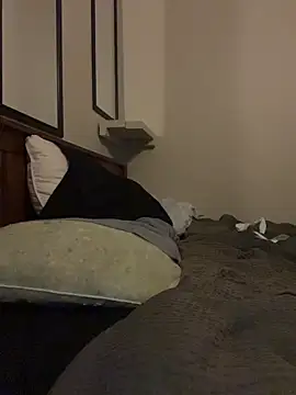 Snapshot of biggzee6 chatting on 14, 10, 2025 biggzee6 online show from 14, 10, 2025