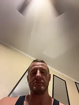 Snapshot of biggzee6 chatting on 29, 11, 2025 biggzee6 online show from 29, 11, 2025