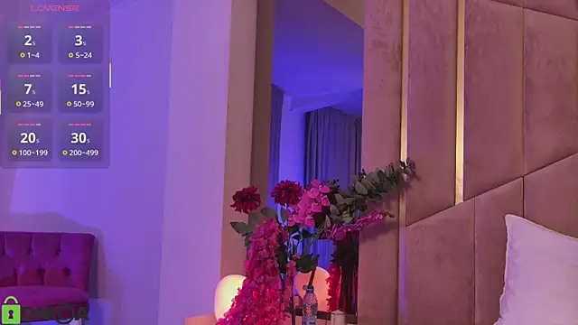 MaeveDream online show from 7, 10, 2025