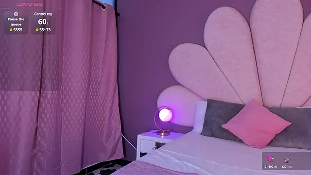 ValeriaOrtega online show from 31, 1, 2025