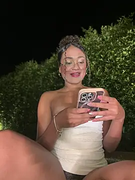 Snapshot of Ariana_lily_ chatting on 24, 1, 2025 Ariana lily online show from 24, 1, 2025