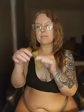 TattedMamaXOXO online show from 11, 4, 2026