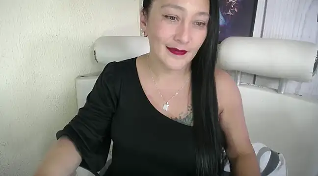 JULIANAWET69 online show from 2, 1, 2025