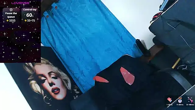 Snapshot of licy_blonde_hot chatting on 28, 2, 2026 licy blonde hot online show from 28, 2, 2026