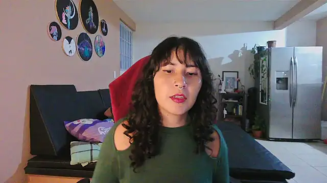 Snapshot of GinnyDelice chatting on 1, 10, 2025 GinnyDelice online show from 1, 10, 2025