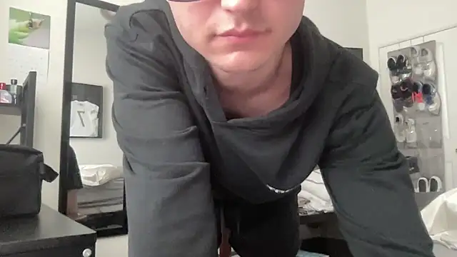 Snapshot of ryan_28747 chatting on 26, 10, 2025 ryan 28747 online show from 26, 10, 2025