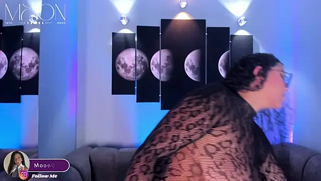 tatii moon online show from 28, 10, 2025