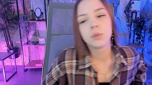 PamBeesly online show from 29, 10, 2025