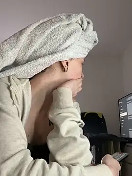 Ciara2004 online show from 15, 2, 2026