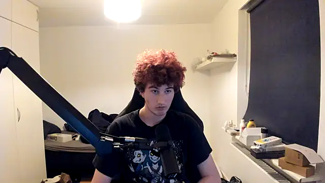 KawaiiMinaUwU online show from 22, 1, 2025