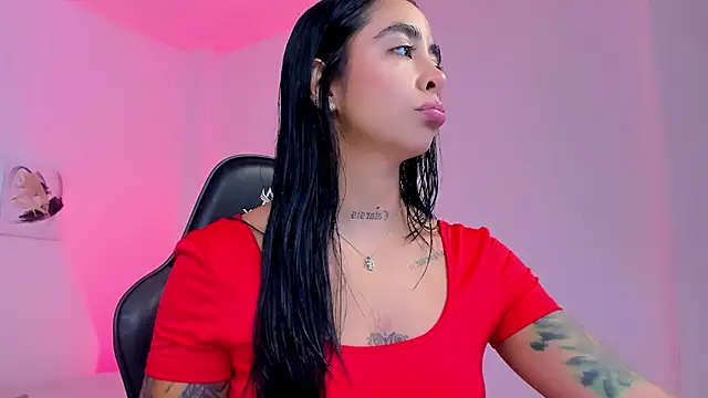 sophierooy22 online show from 18, 2, 2026