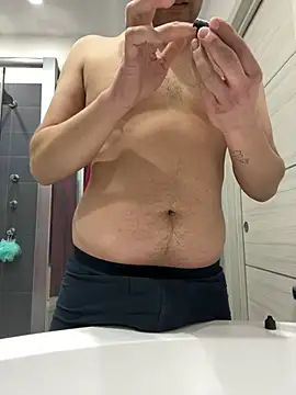 Snapshot of Greeneyes0820 chatting on 4, 2, 2025 Greeneyes0820 online show from 4, 2, 2025