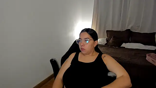 brithany olson25 online show from 26, 11, 2025