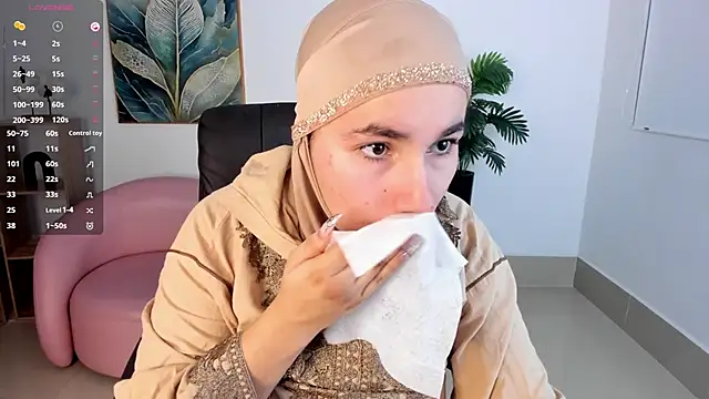 Ayha khalaf online show from 9, 10, 2025