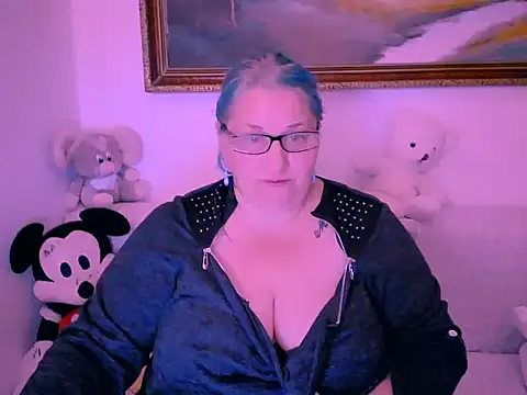 mayamayx online show from 1, 11, 2025