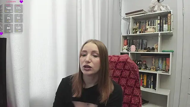 Snapshot of LillyFan-X chatting on 10, 3, 2025 LillyFan-X online show from 10, 3, 2025