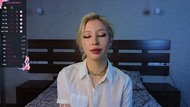 Snapshot of SallyCha chatting on 10, 2, 2025 SallyCha online show from 10, 2, 2025