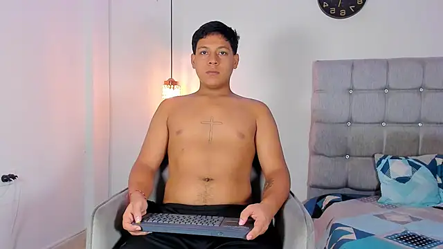 Tylerdrdn online show from 11, 11, 2025