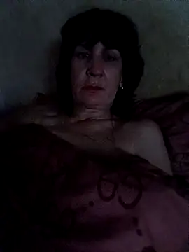 Laura Kiss online show from 16, 4, 2026