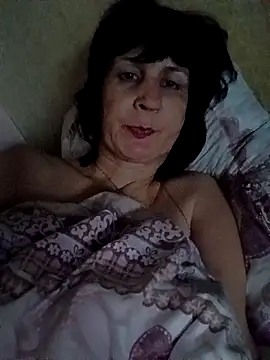 Snapshot of Laura_Kiss chatting on 22, 4, 2026 Laura Kiss online show from 22, 4, 2026
