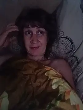 Snapshot of Laura_Kiss chatting on 1, 6, 2026 Laura Kiss online show from 1, 6, 2026