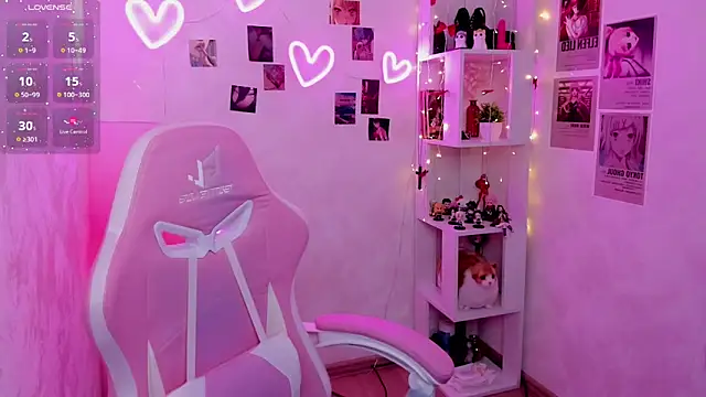 Snapshot of KristineBeauty chatting on 2, 5, 2026 KristineBeauty online show from 2, 5, 2026