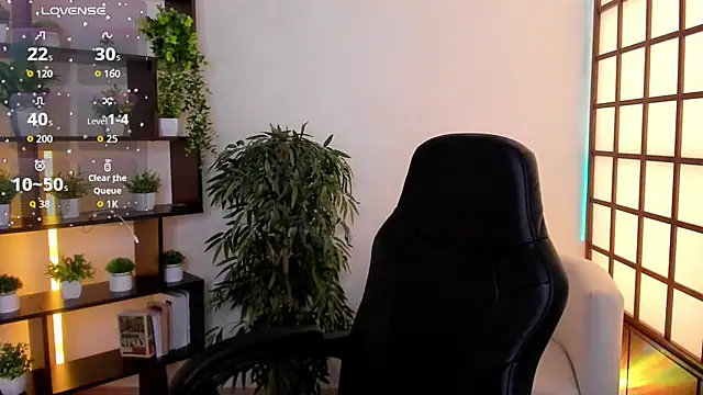 Snapshot of KristineBeauty chatting on 10, 6, 2026 KristineBeauty online show from 10, 6, 2026