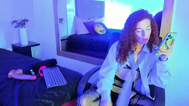 Snapshot of Bryna_ chatting on 1, 3, 2025 Bryna online show from 1, 3, 2025