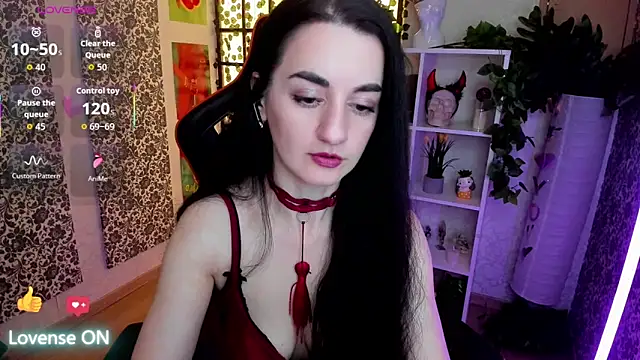 Snapshot of JessicaAlfo chatting on 12, 5, 2026 JessicaAlfo online show from 12, 5, 2026