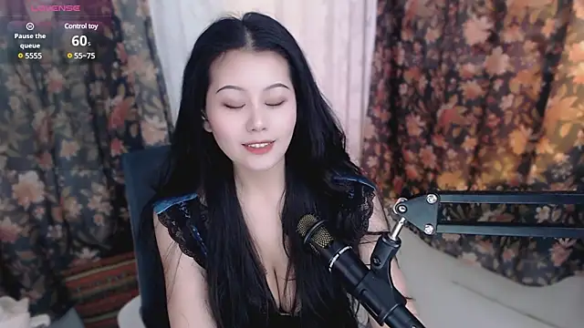 Snapshot of cat-lady-6688 chatting on 22, 2, 2025 cat-lady-6688 online show from 22, 2, 2025