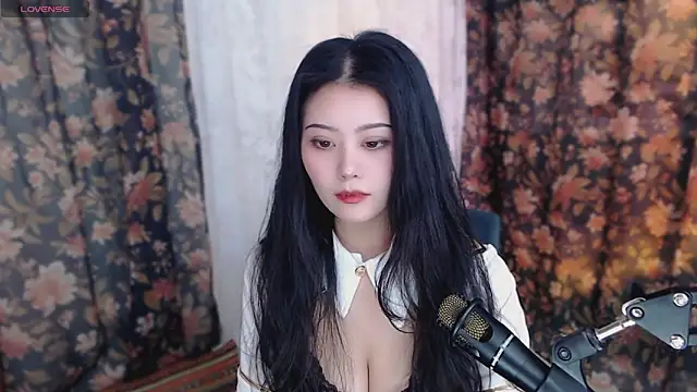 Snapshot of cat-lady-6688 chatting on 27, 2, 2025 cat-lady-6688 online show from 27, 2, 2025