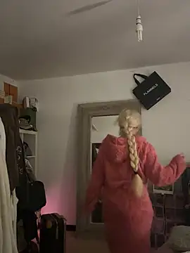 blissdimicco online show from 27, 2, 2025