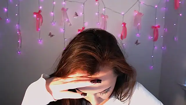 Nikonara Love online show from 15, 12, 2025