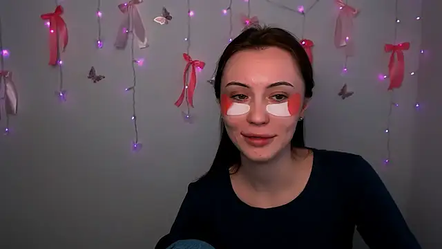 Nikonara Love online show from 23, 2, 2026