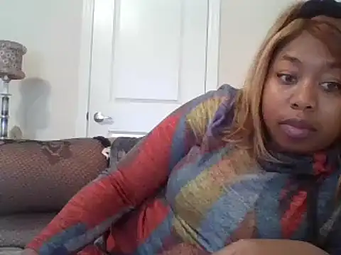 Snapshot of angeliquebelcali chatting on 11, 3, 2025 angeliquebelcali online show from 11, 3, 2025