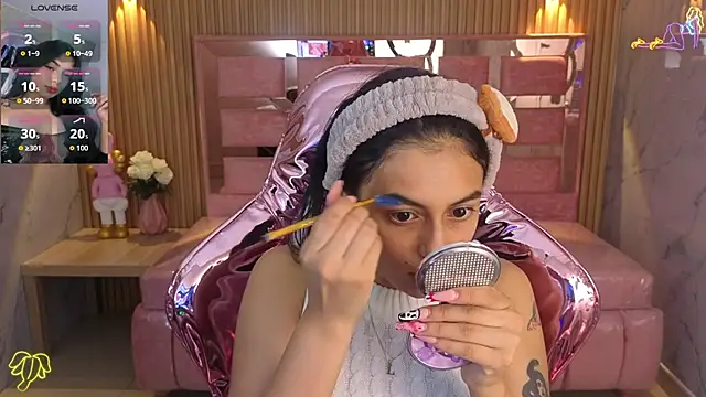 Snapshot of lilith_petit_sub chatting on 30, 10, 2025 lilith petit sub online show from 30, 10, 2025