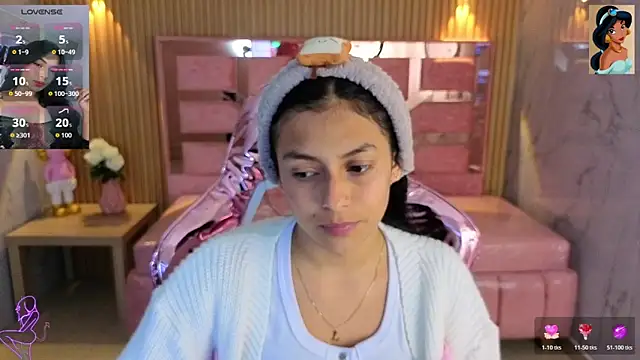 Snapshot of lilith_petit_sub chatting on 16, 11, 2025 lilith petit sub online show from 16, 11, 2025