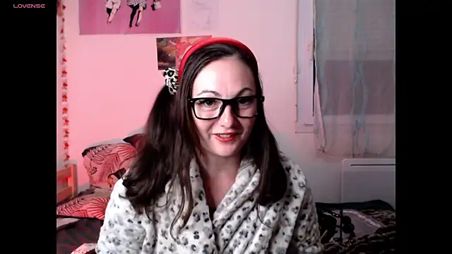 Snapshot of AdorahB3ll3 chatting on 7, 4, 2026 AdorahB3ll3 online show from 7, 4, 2026