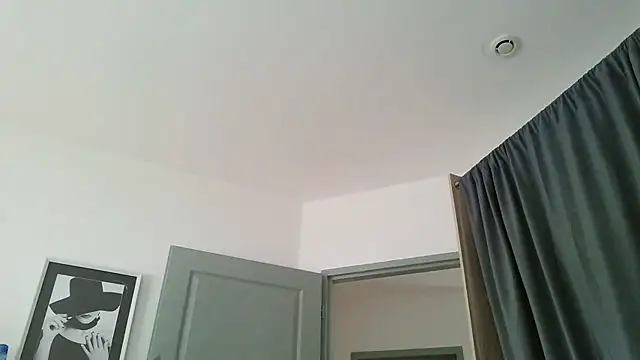 Snapshot of serena__vedette chatting on 10, 3, 2026 serena vedette online show from 10, 3, 2026